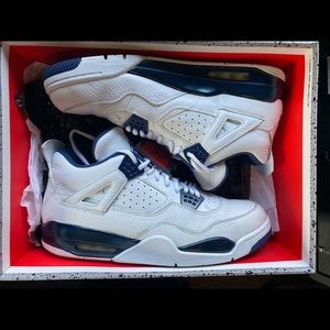 Jordan retro 4 legend Blue